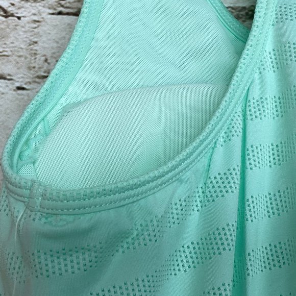 MCA Women's Yoga Workout Spandex Tank Built in Bra - Picture 7 of 7